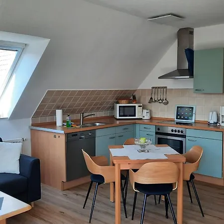 Homestay Sasse Mit Garten & Grill Molschow