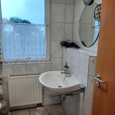 Homestay Sasse Mit Garten & Grill Molschow