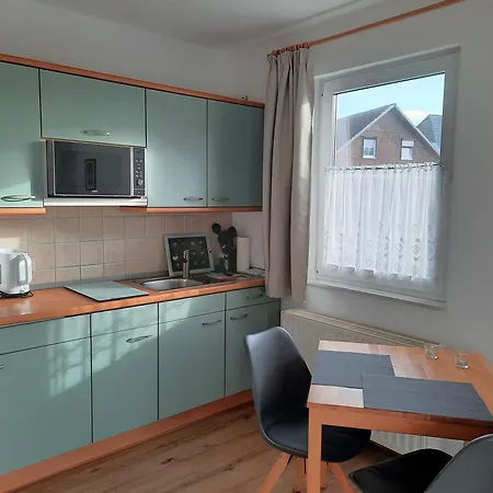 Sasse Mit Garten & Grill Homestay *